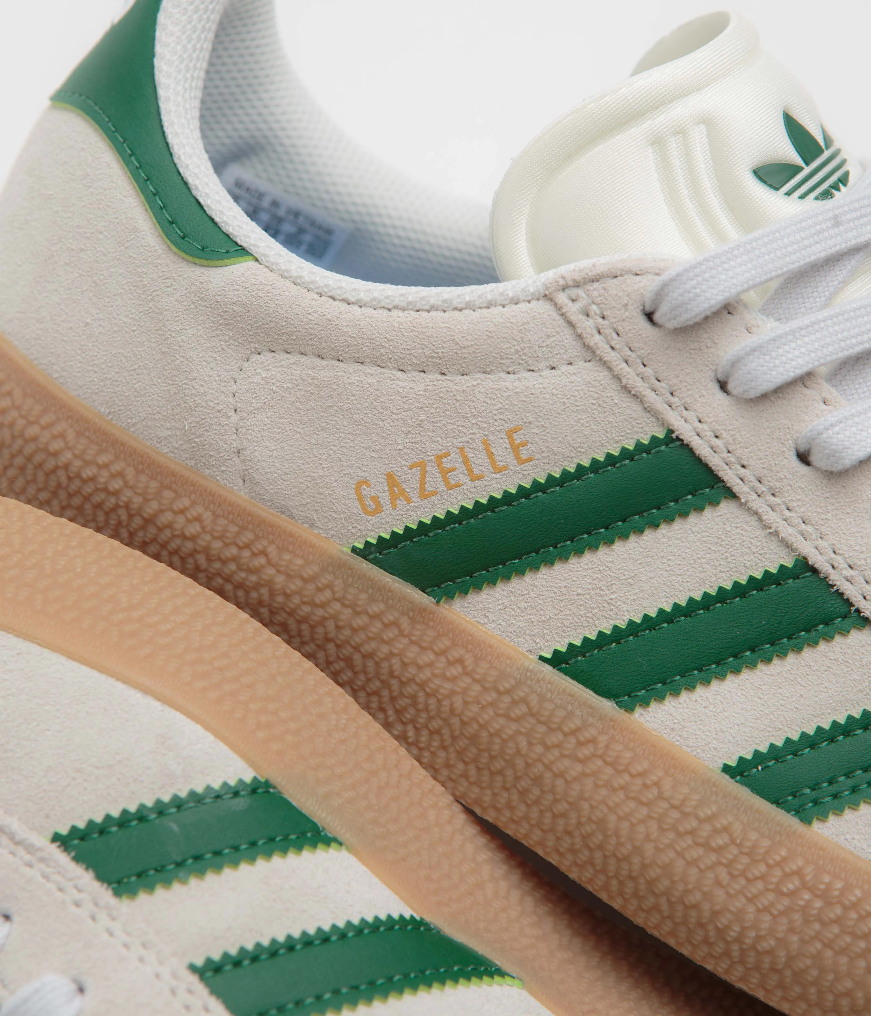 Adidas Gazelle Shoes - Crystal White / Crystal White / Gum4