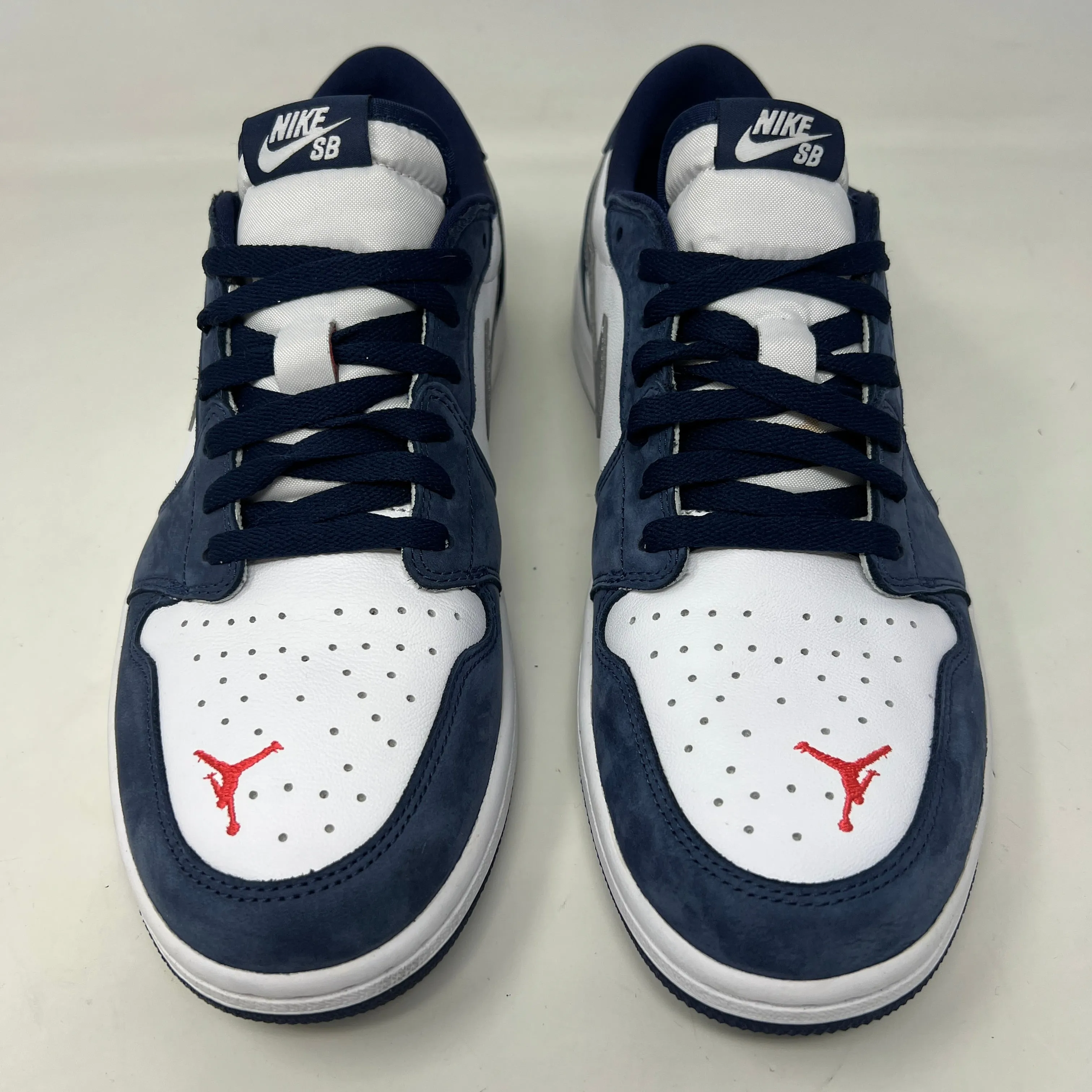 Jordan 1 Low SB Midnight Navy