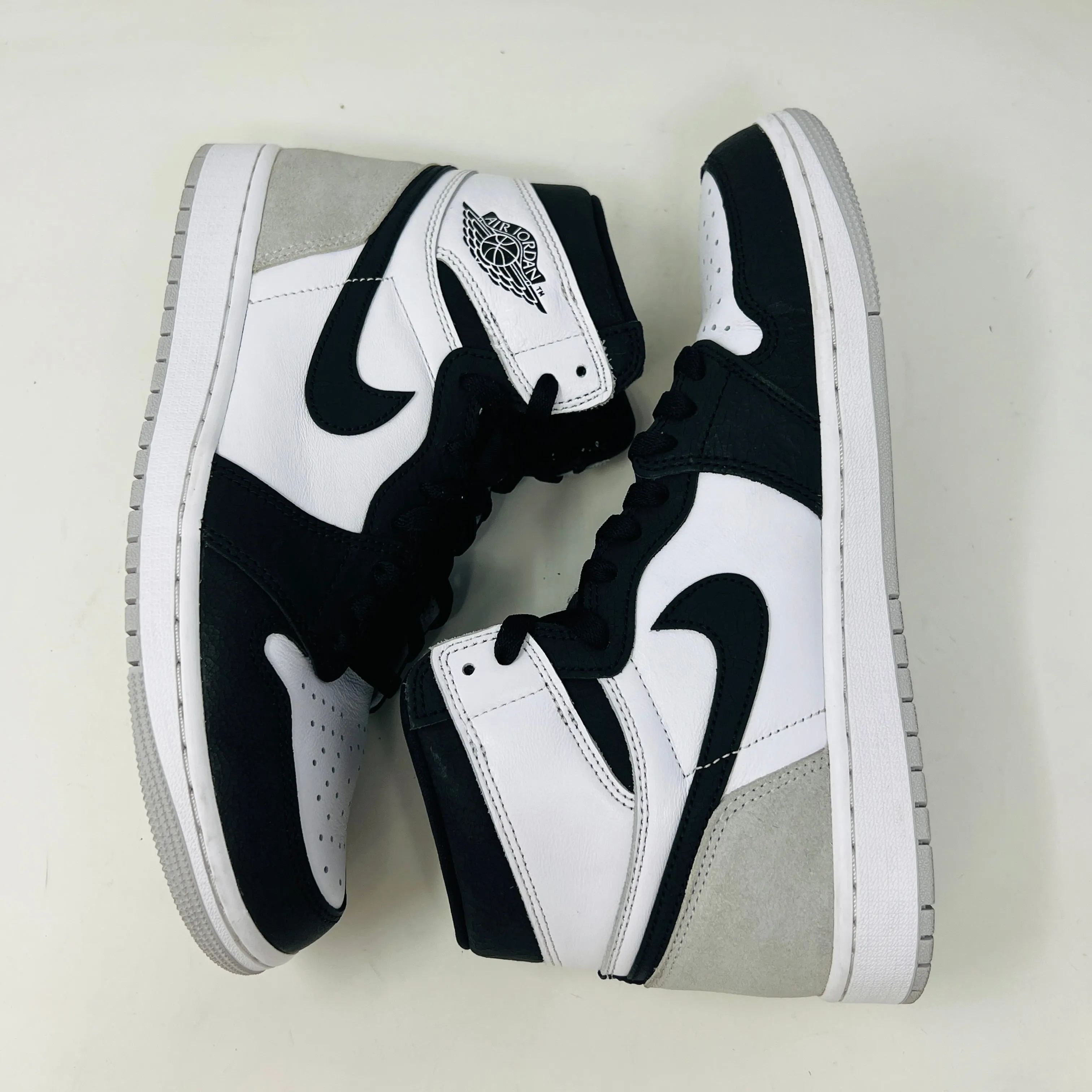Jordan 1 Retro High OG Bleached Coral
