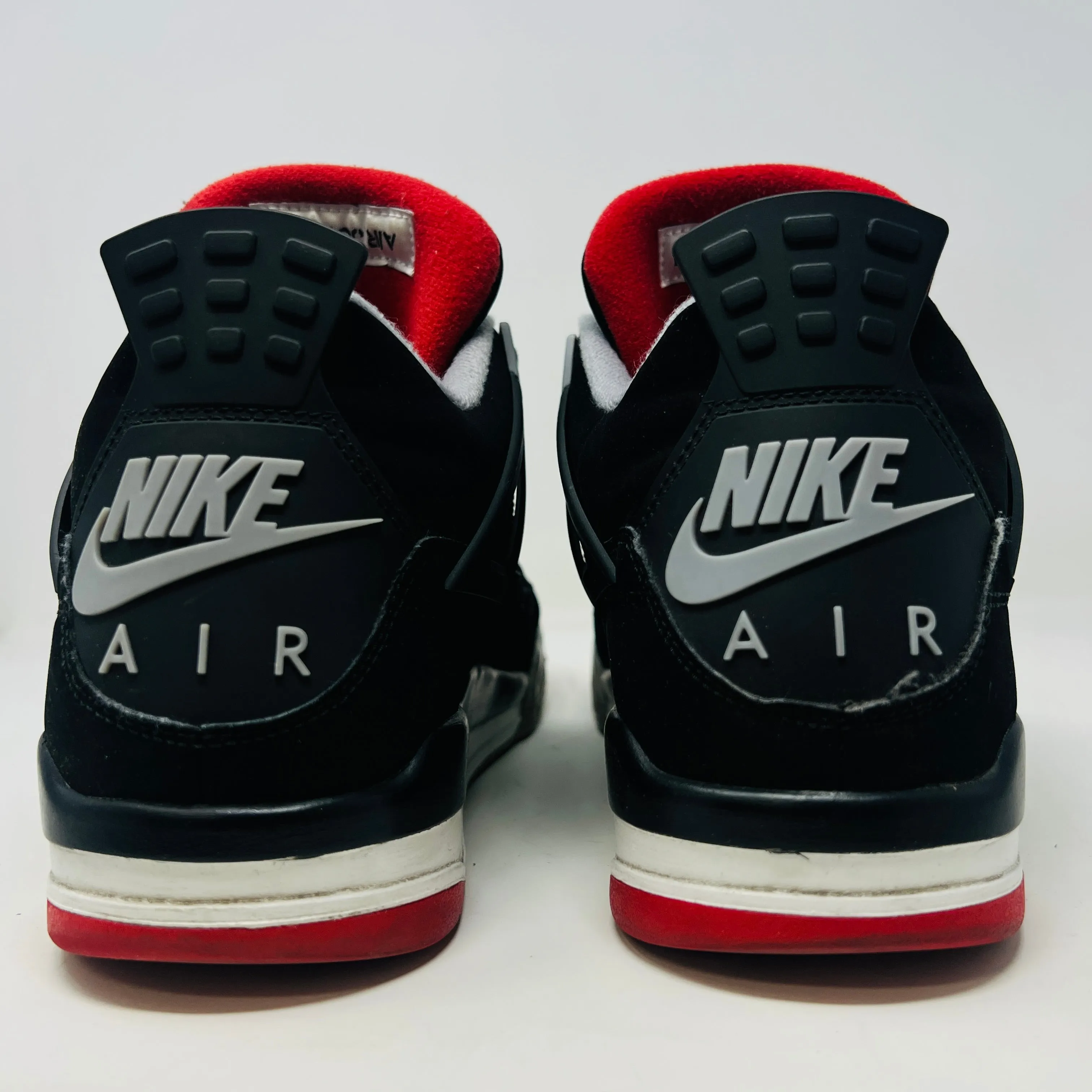 Jordan 4 Retro Bred (2019)