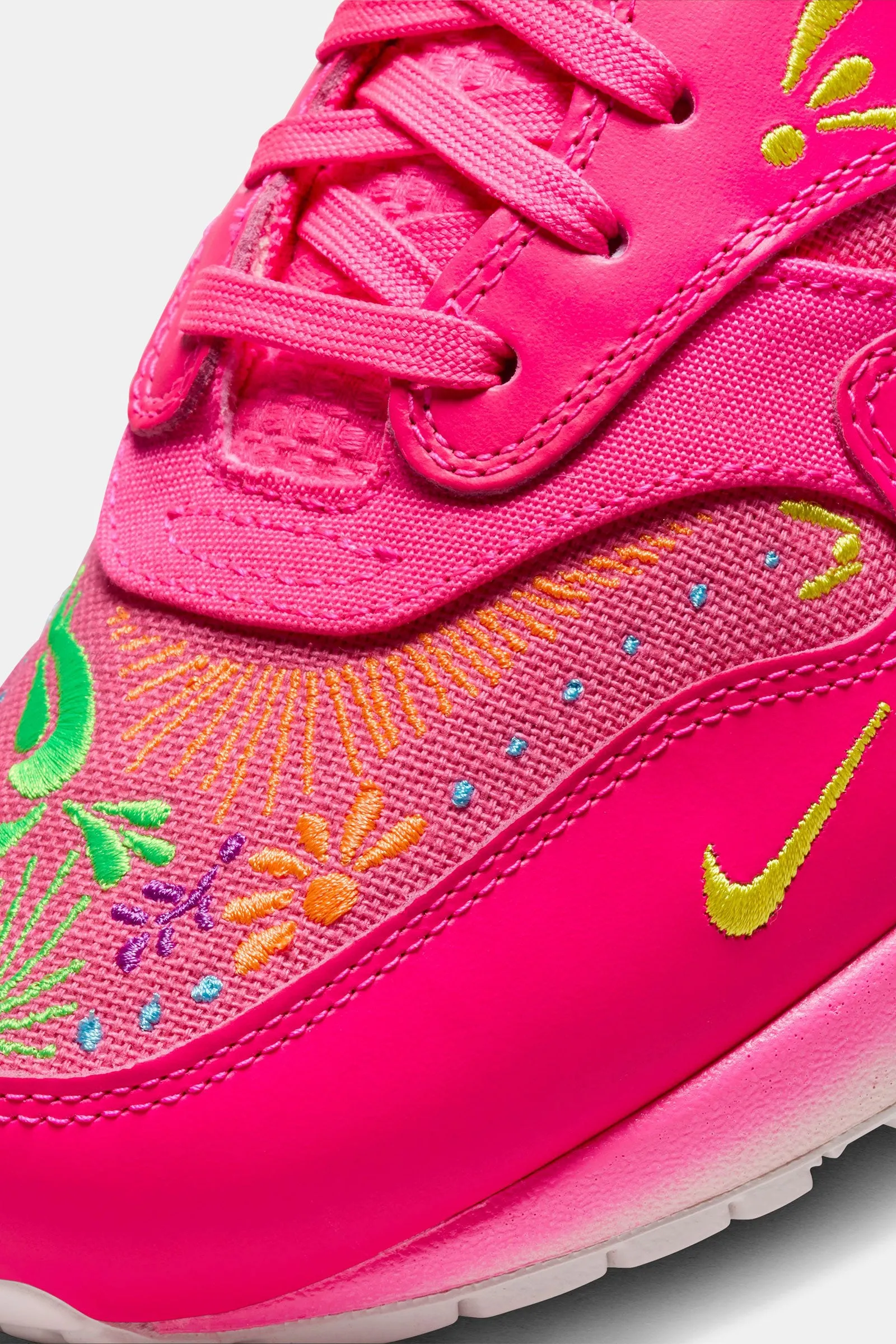 Nike Air Max 1 Premium