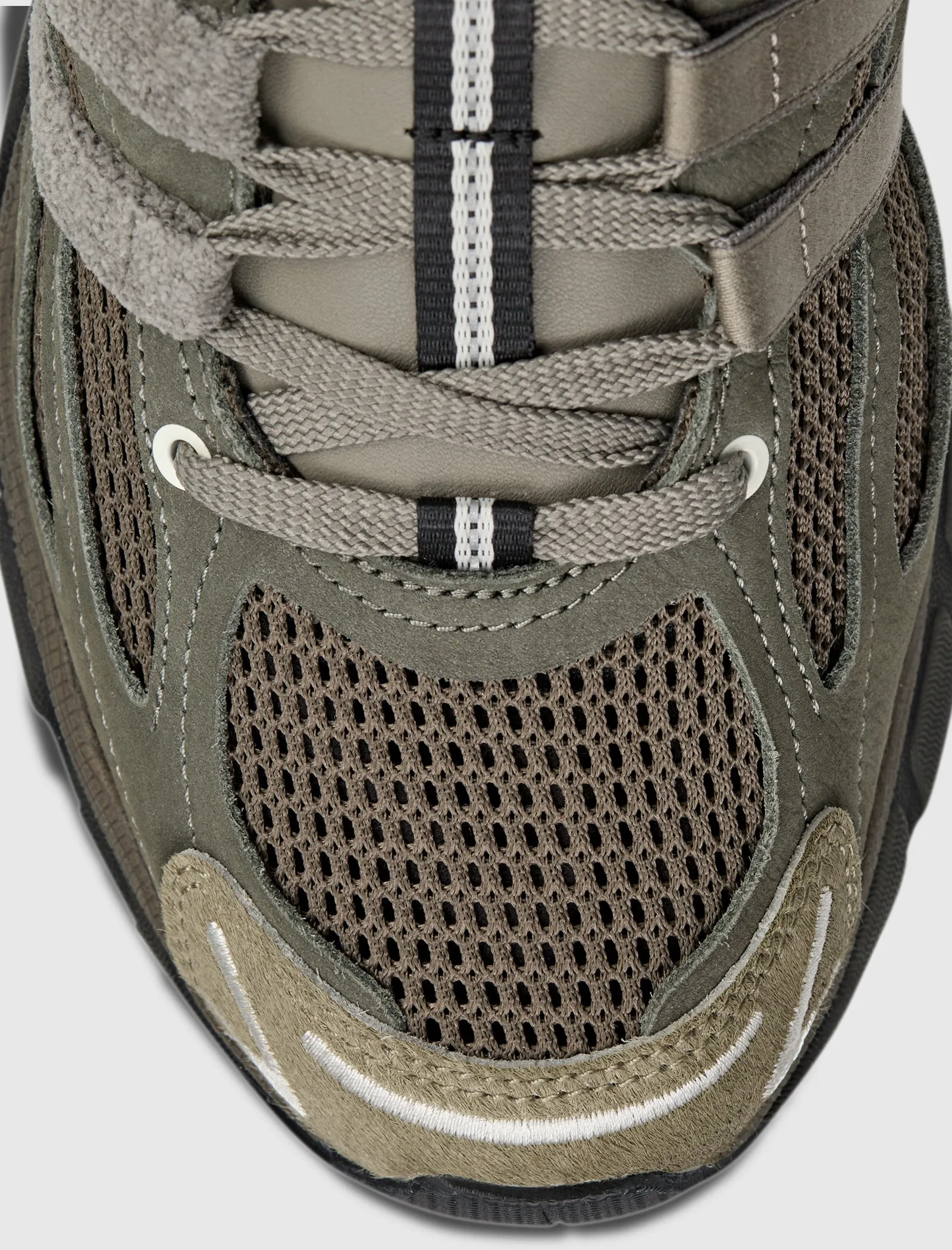 SONG FOR THE MUTE X ADISTAR CUSHION SOFT BRANCH/ GREEN