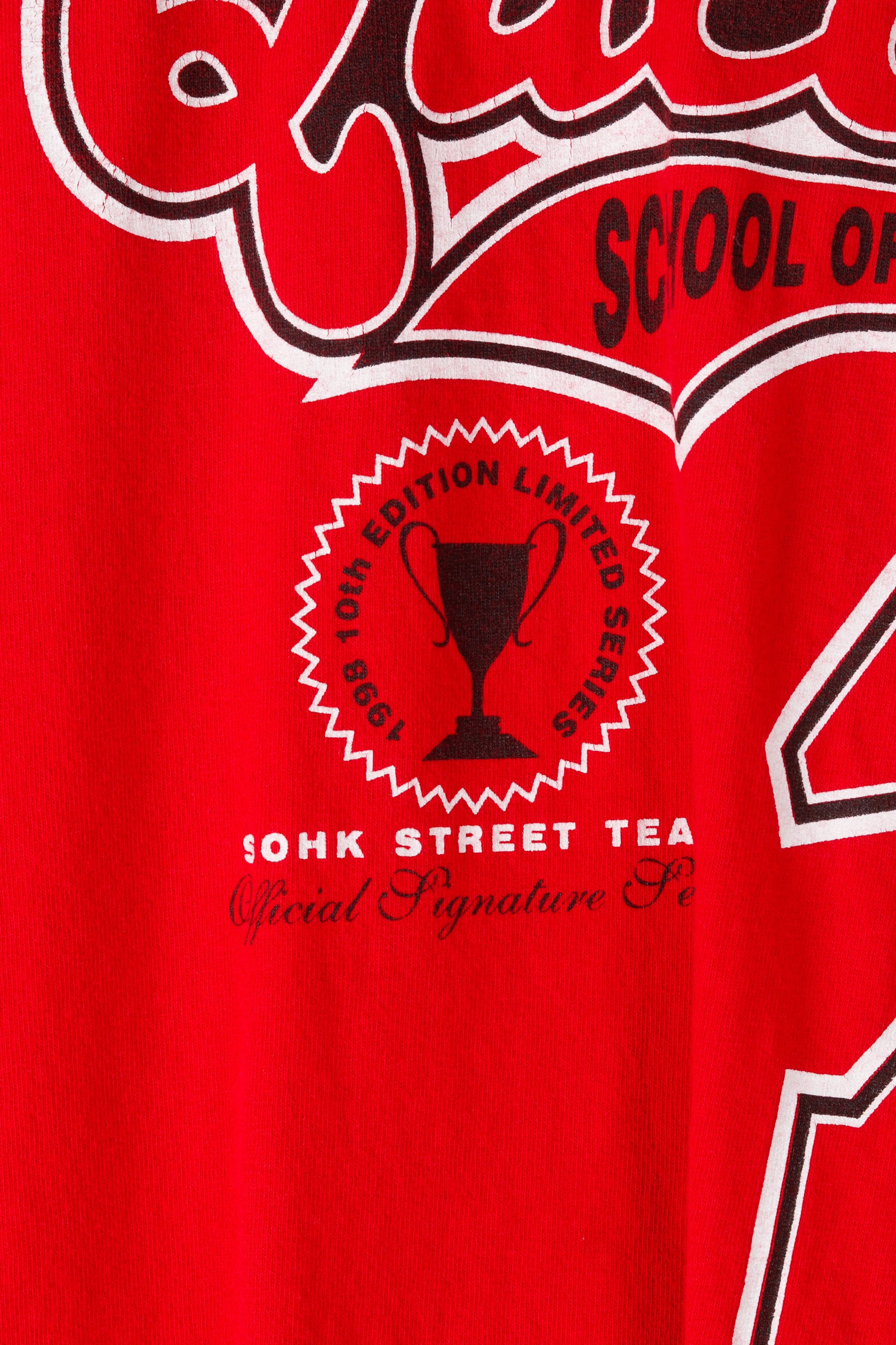 Vintage 1998 School of Hard Knocks 'Queens Signature Limited Series' T-Shirt Red
