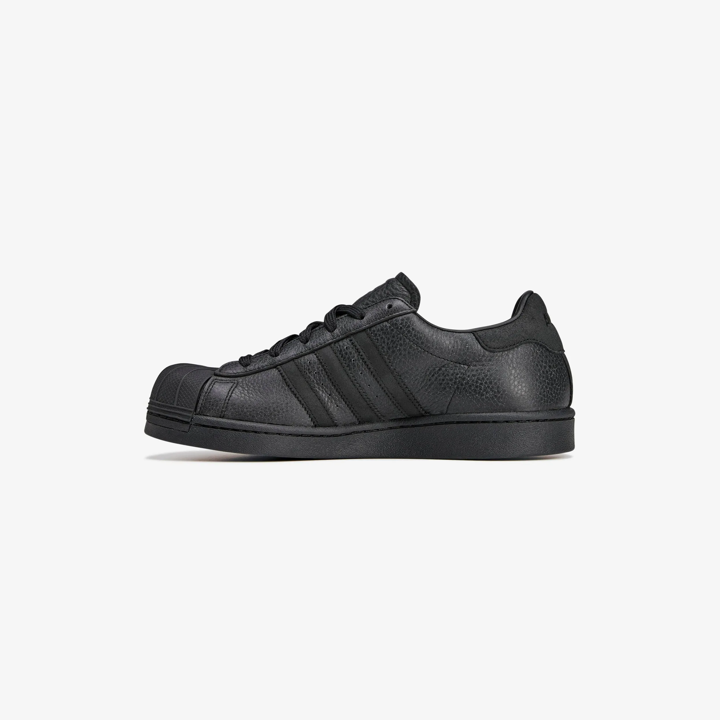 Wmns Superstar x Avavav