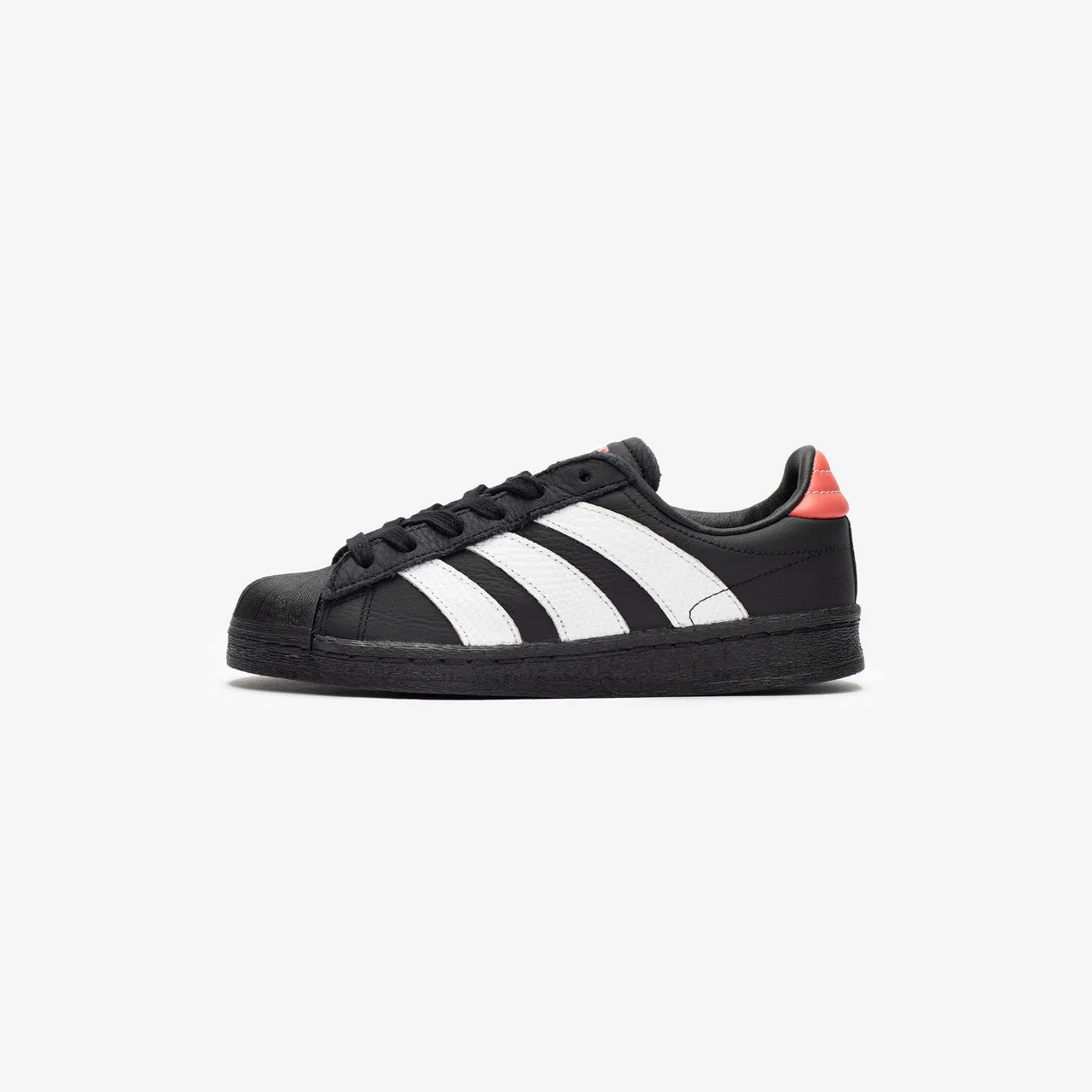 Wmns Superstar