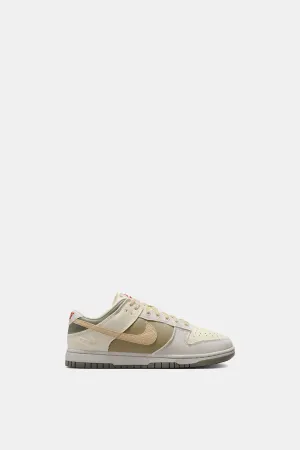 Women's Nike Dunk Low